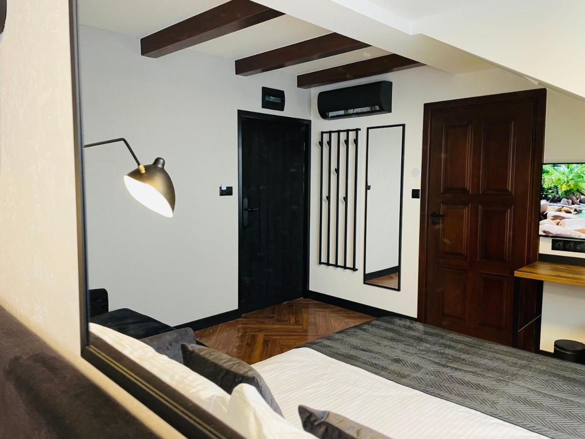 Hotel Millennium 프샤스니시 외부 사진