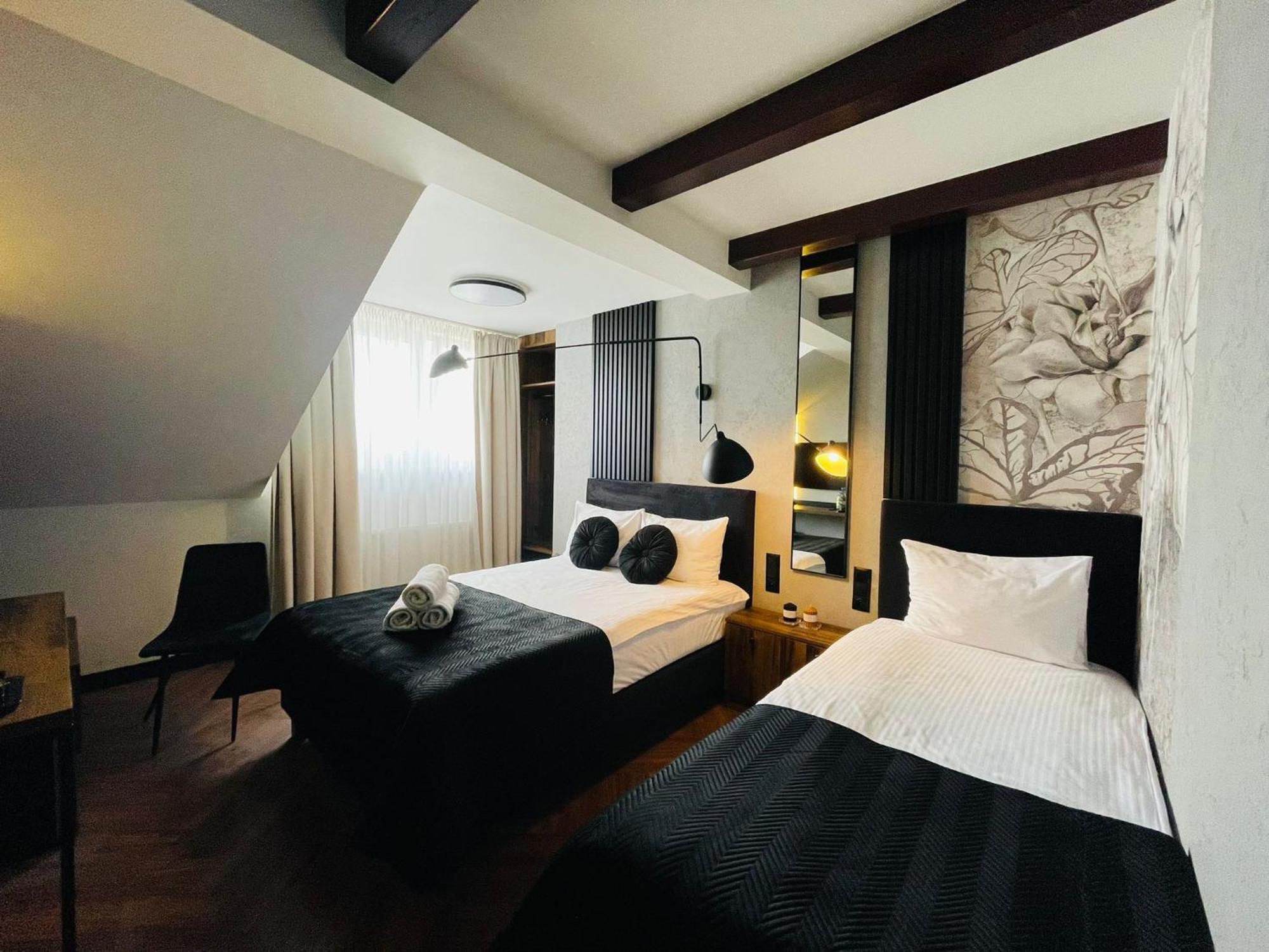Hotel Millennium 프샤스니시 외부 사진