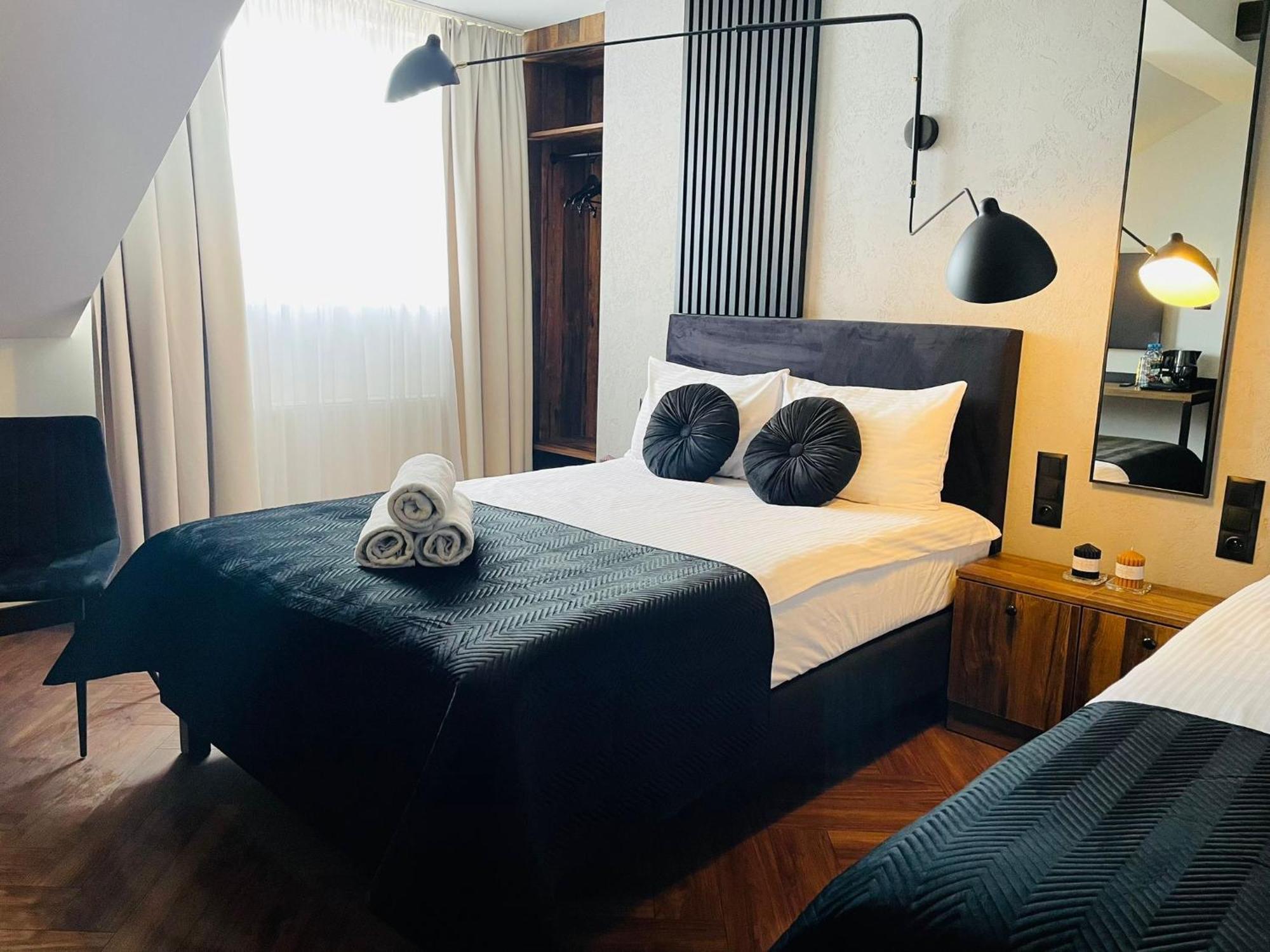 Hotel Millennium 프샤스니시 외부 사진
