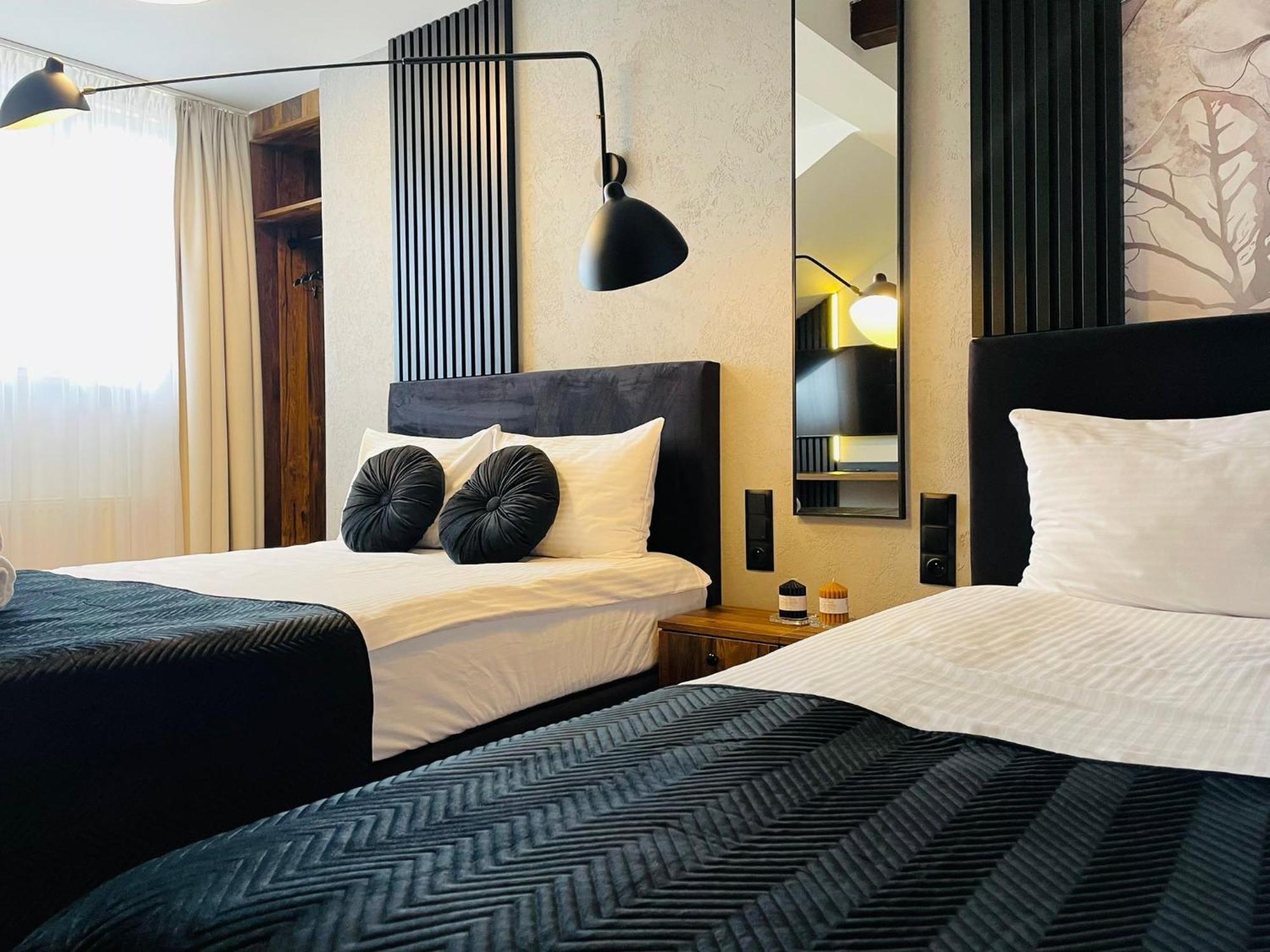 Hotel Millennium 프샤스니시 외부 사진